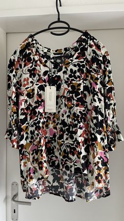 NEU MASAI Bluse Gr. S Blumen-Print Viskose / NP CHF 129.00