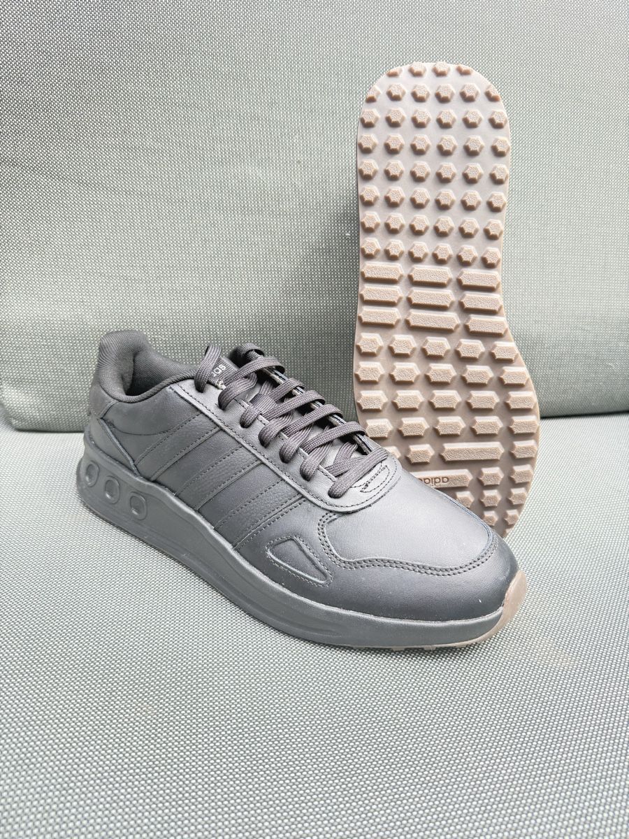 Adidas Scarpe da uomo: Adidas Gr 44 neu – Nuovo e nell'imballaggio originale da Roggwil TG venduto da Rutschmann
