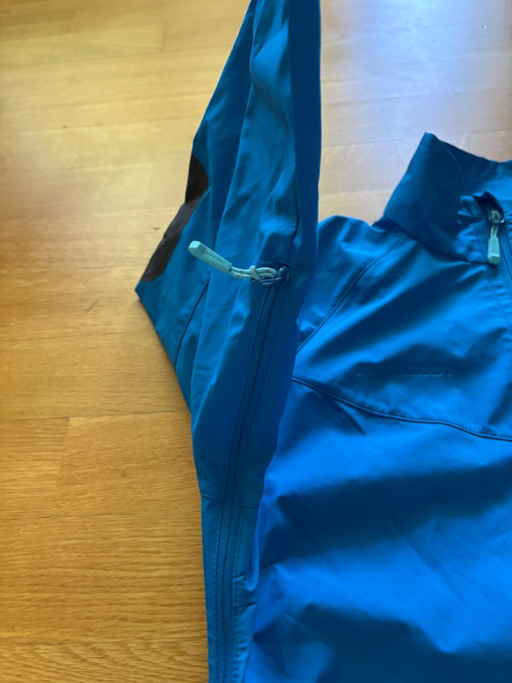 Mammut Giacche: Mammut Ultimate light Gore Wind stopper, – Usato da Gipf-Oberfrick venduto da PhillipaB 3