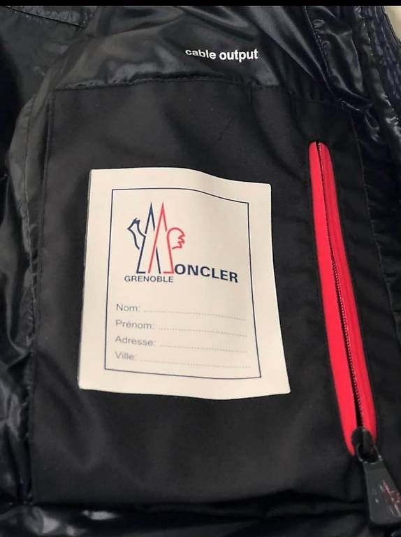 Moncler Giacche: Veste Moncler XS – Usato da Neyruz FR venduto da Patricia.G. 4