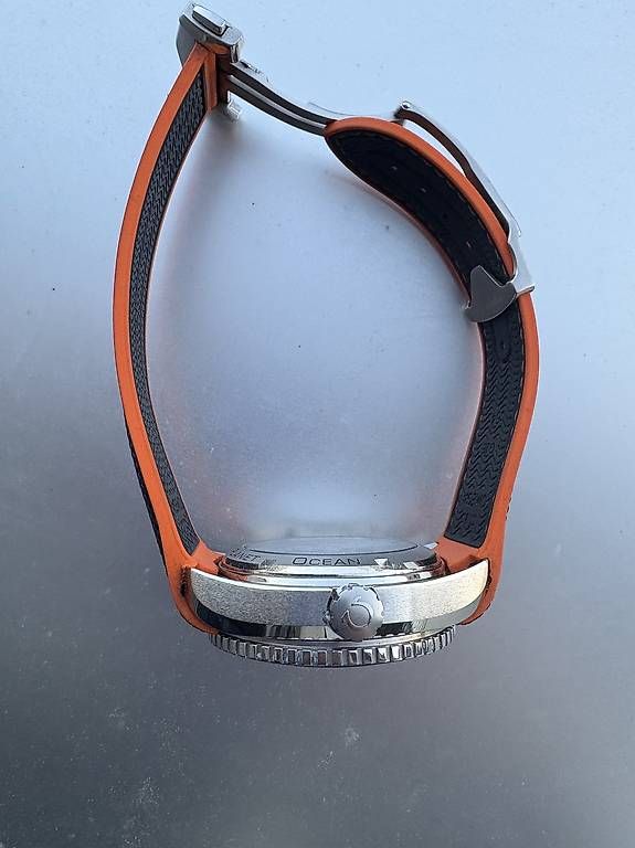 Omega Orologi: Omega Seamaster Planet Ocean GMT  232.30.44.22.01.002 – Usato da Hunzenschwil venduto da gen_c79v 4