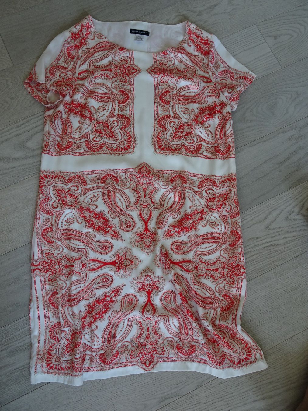Vestiti: Kleid Seide rot weiss Gr. 40 – Nuovo (secondo la descrizione) da Winterthur venduto da Riiita