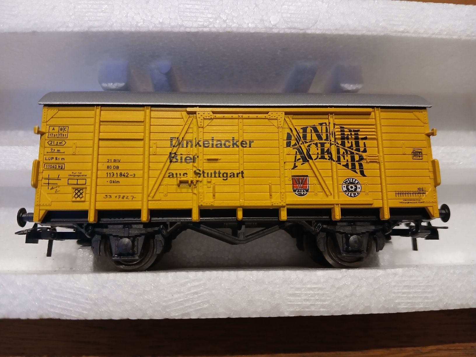 Roco Modellini di ferrovie: ROCO 4305C Güterwagen Dinkelacker Bier, Neu! – Nuovo e nell'imballaggio originale da Bözen venduto da Kolumbus77