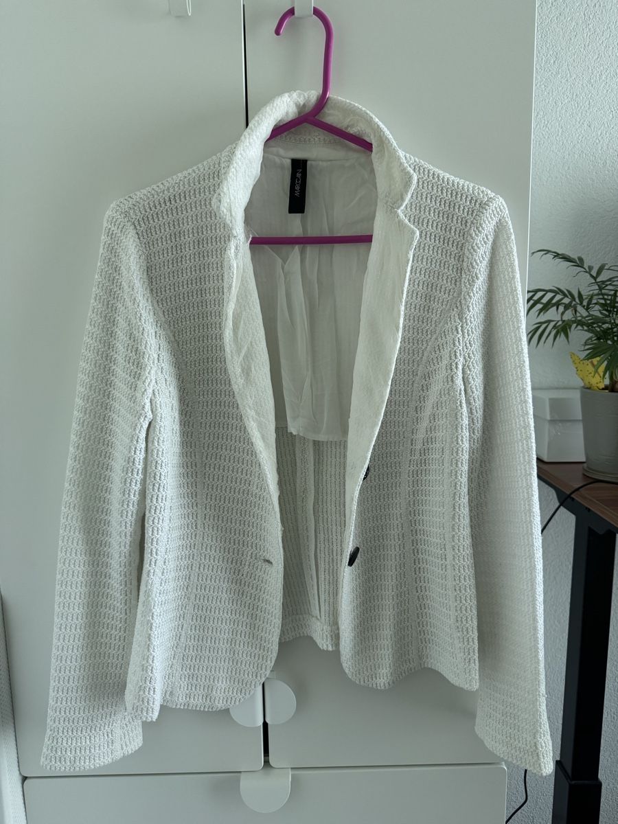 Jacken: White Knit Blazer Jacket - Perfect for Spring/Summer – Gebraucht aus Zürich von lui_ns5h