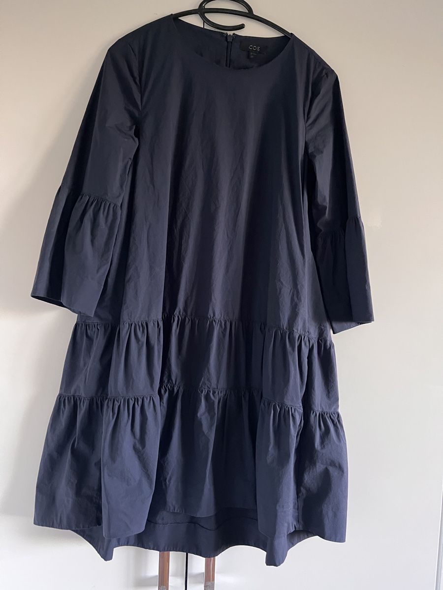 Cos Robes: Kleid COS Baumwolle Grösse 34 – D'occasion à Zürich par birdienamnam