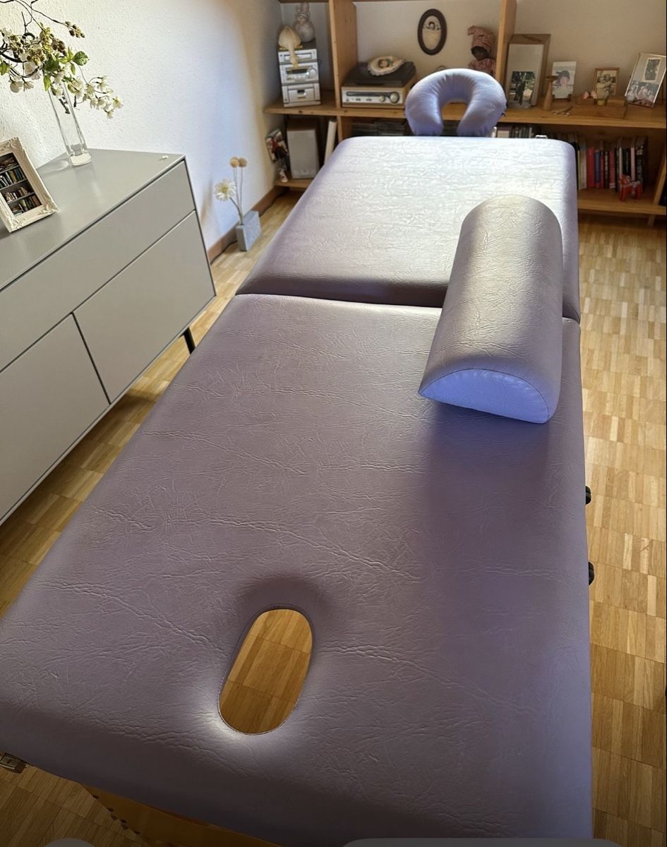 Tavoli: Table de massage en bois – Usato da Rolle venduto da maggie53 2