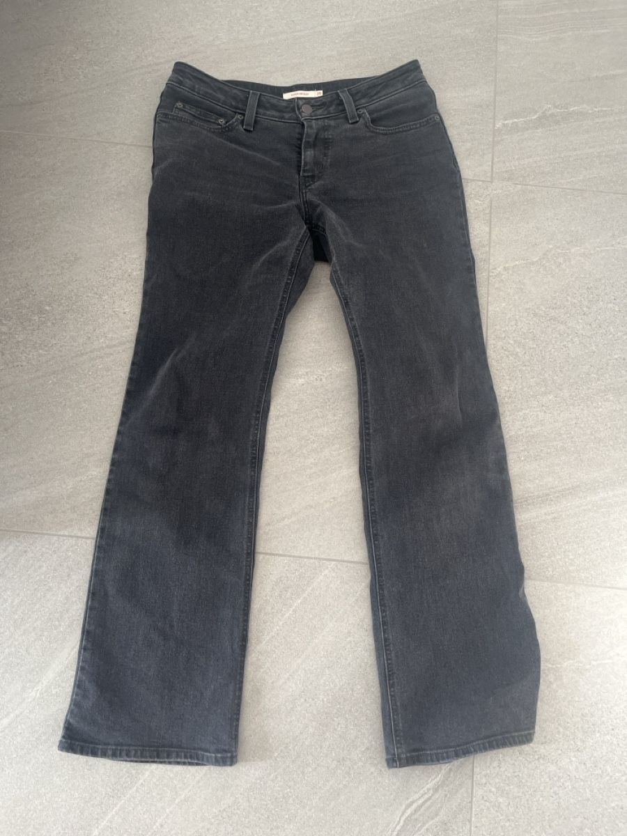 Levi's Jeans: Jeans Levi's bootcut taglia 29/32 – Nuovo (secondo la descrizione) da Besazio venduto da EmyScucy