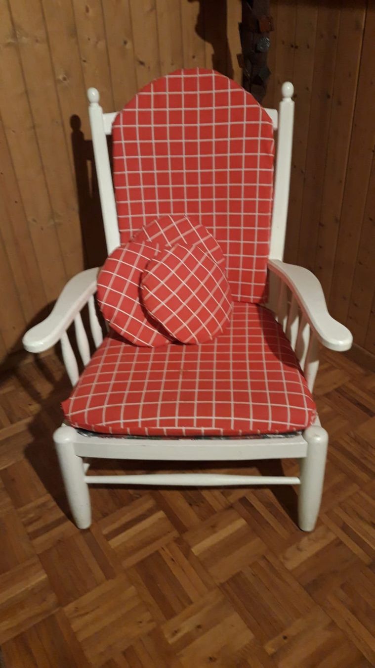 Sessel: Bequemer Sessel  / Stuhl aus Holz – Gebraucht aus Horw von Richy0