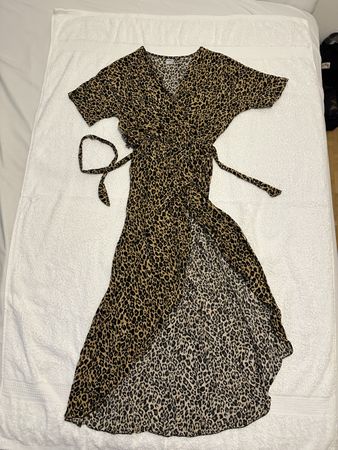 🤎Zebra Kleid Grösse S – mit Leopardenmuster🤎