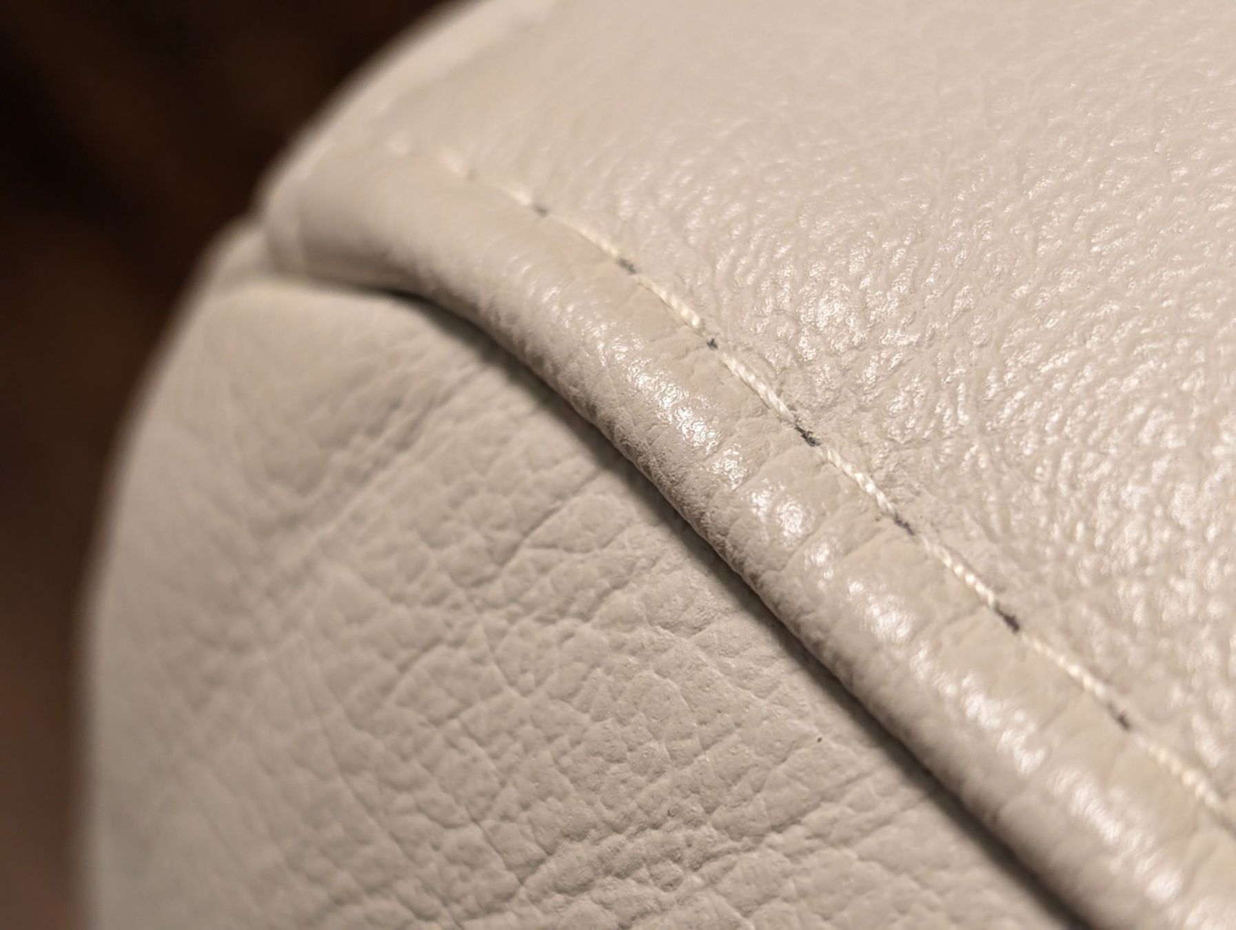 Micasa Divani: Echtleder Ecksofa MICASA mit Hocker, grau - Top Zustand! – Usato da Uetikon am See venduto da transsonic2 7