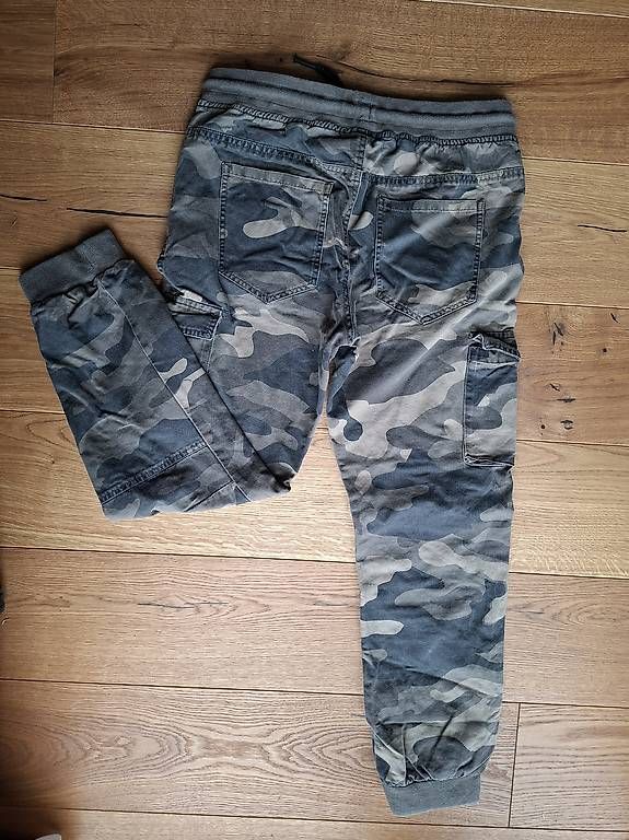 Lotti & Set di vestiti: Set mit 3 Jeans Gr. 170 – Usato da Aathal - Seegräben venduto da anny44 1