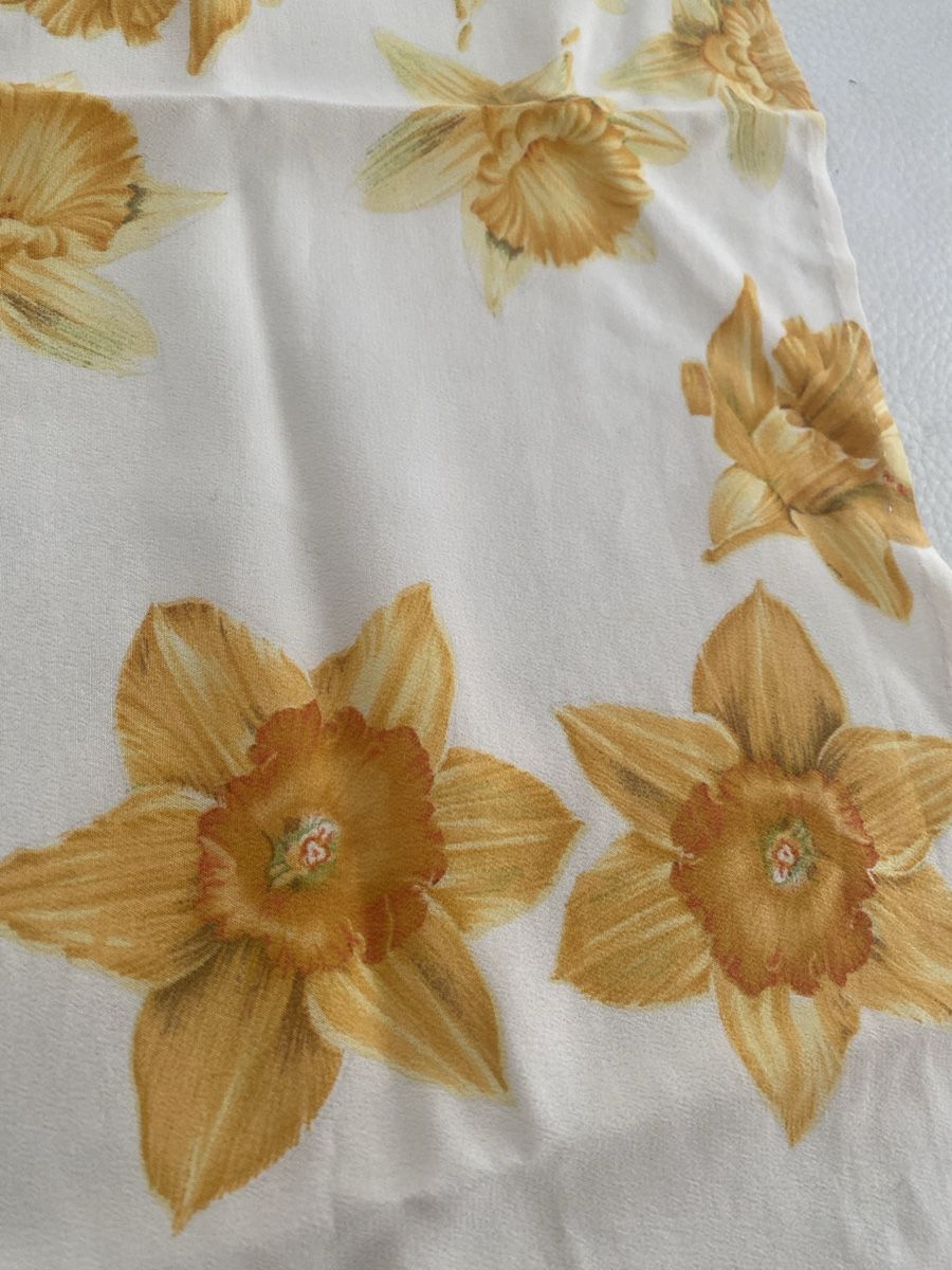 Foulard & Sciarpe: Seiden Schal 🌸 – Usato da Opfikon venduto da Luis144 4