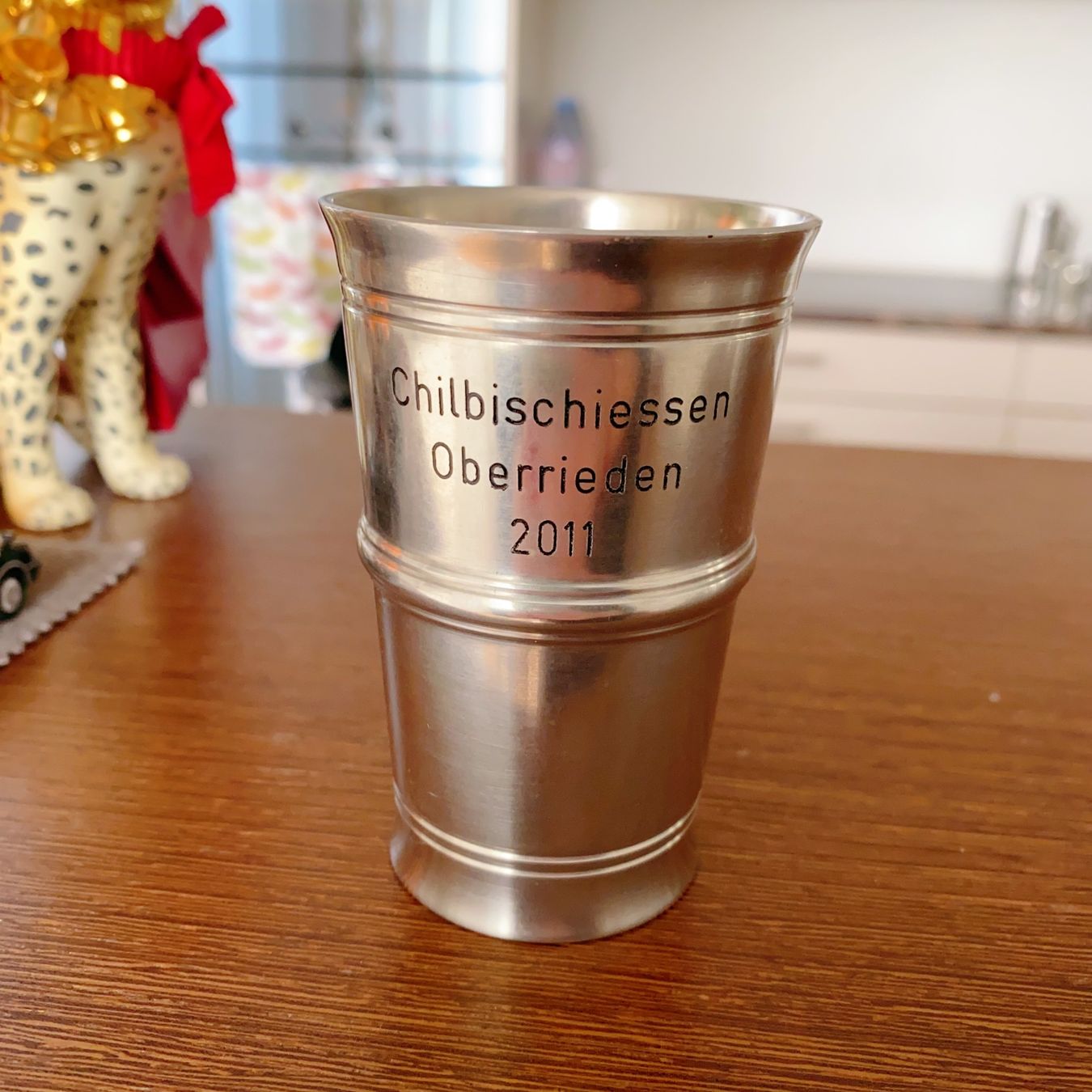 Altre raccolte & rarità: Wunderschöner Zinnbecher Chilbischiessen 2011 – Nuovo (secondo la descrizione) da Luzern venduto da Sommer_26