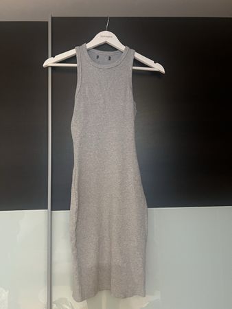 Stradivarius graues Kleid grösse s