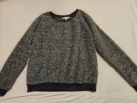 Glitzerpulli schwarz/silber Gr. M