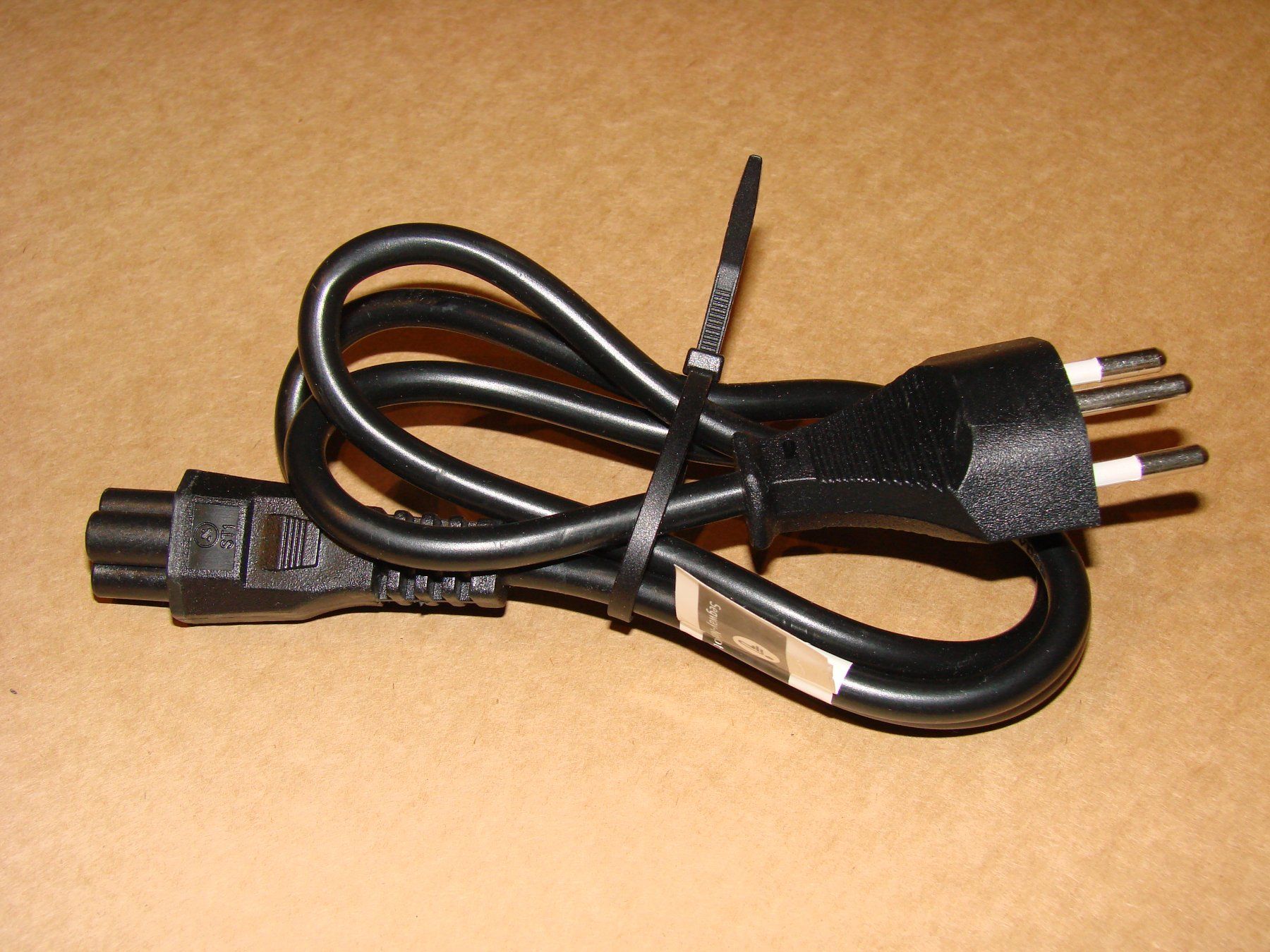 Segway Kickboard: Segway P65 Ladekabel – Nuovo (secondo la descrizione) da Niederuzwil venduto da Rade
