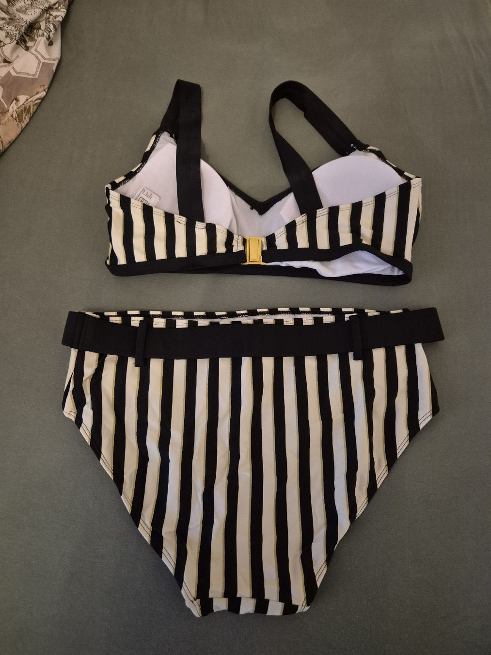 Costumi da bagno & Bikini: Bikini 44 D – Usato da Würenlingen venduto da kuh33 1