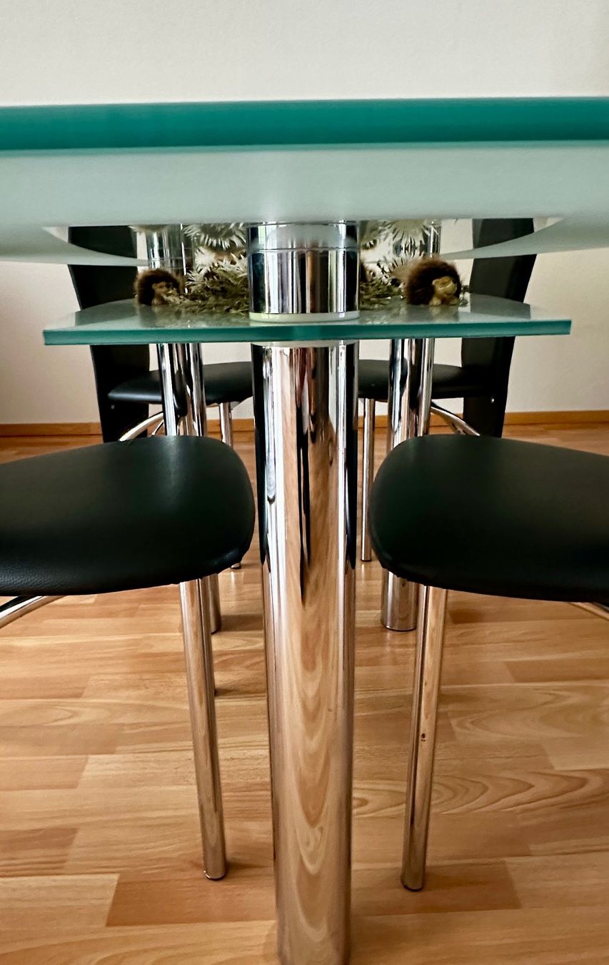 Tables: Glastisch (Bootsform) – D'occasion à Obernau par Pi100 1