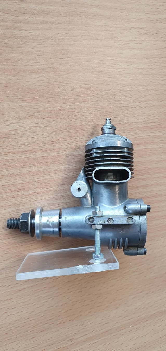 Modellismo RC: Modellmotor Cameron  19 – Usato da Grosswangen venduto da heus 1