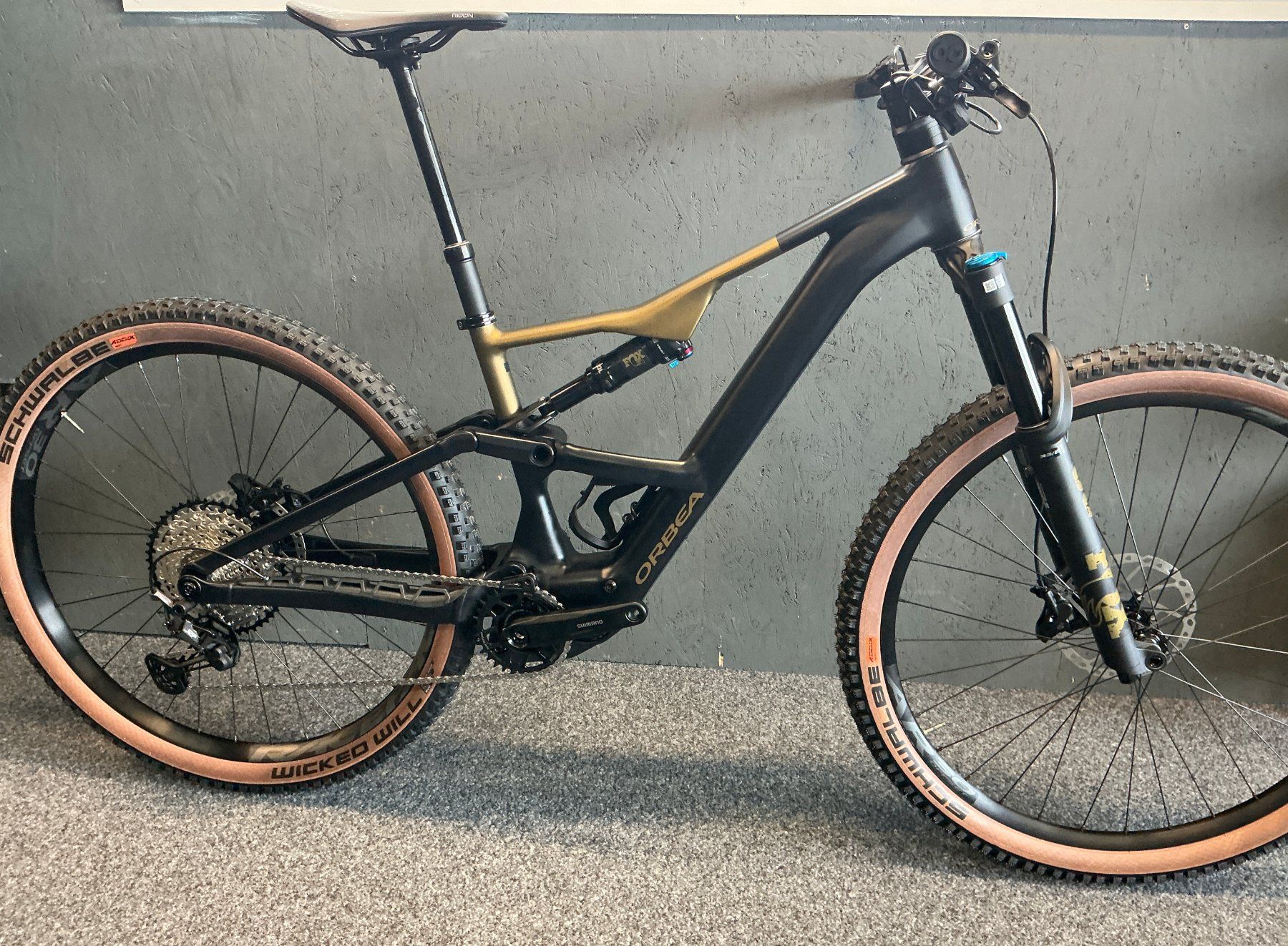 Orbea Biciclette: Orbea Rise Sl H10 taille M – Nuovo (secondo la descrizione) da Borex venduto da b-cycle