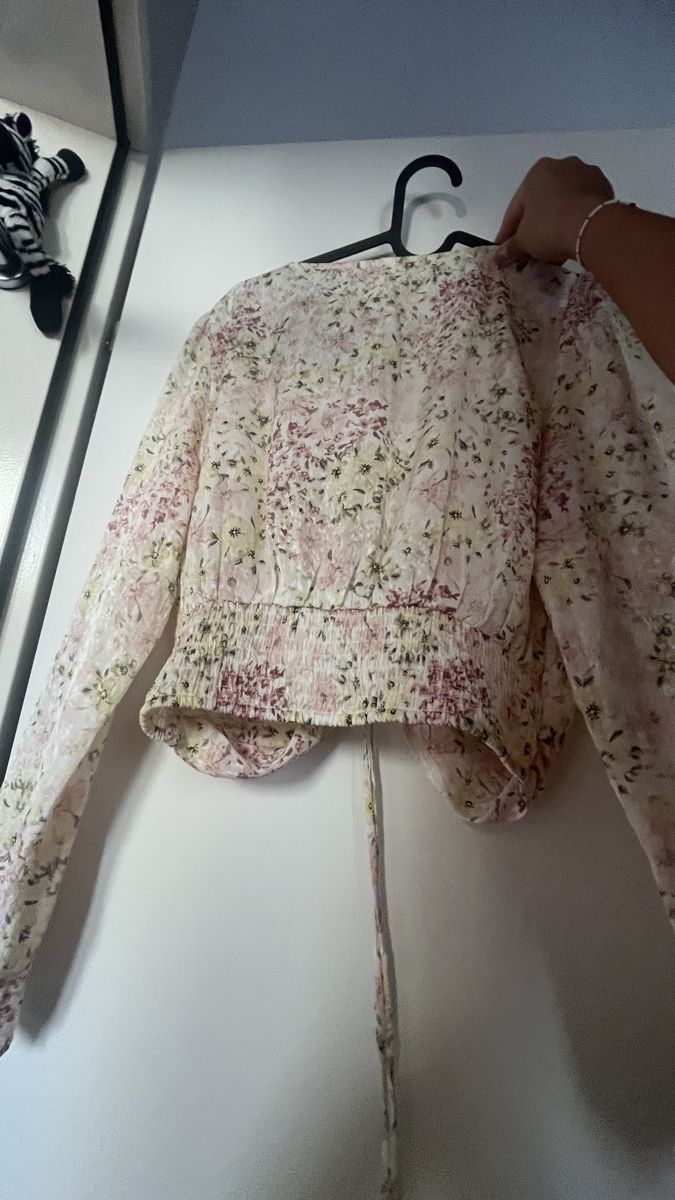 H&M Chemisiers: Bluse mit Blumenmuster – Neuf (Voir description) à Hüntwangen par ric_kyz5 4