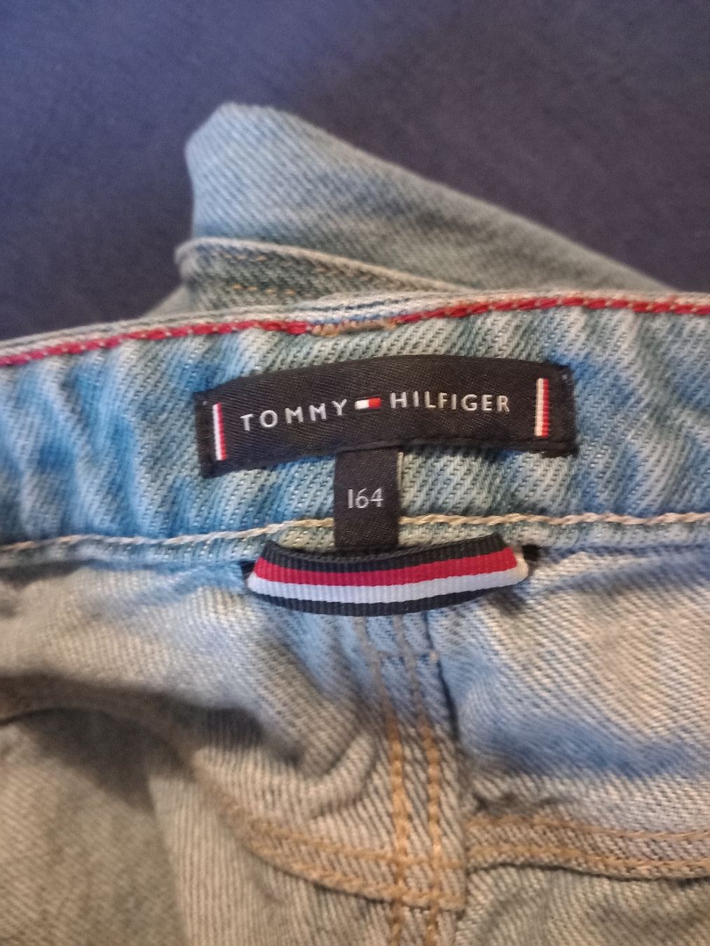 Tommy Hilfiger Hosen: Jean Tommy Hilfiger, taille 164 garçon – Gebraucht aus Salavaux von PrimeDealsCH 3