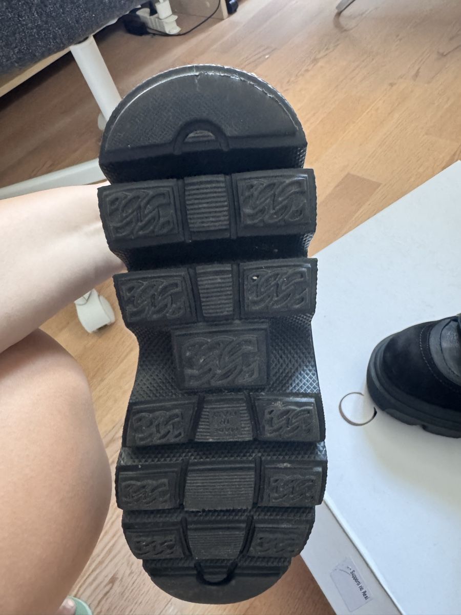 Scarpe da donna: Casadei Winterstiefel Gr. 38.5  last price – Nuovo (secondo la descrizione) da Münchenstein venduto da By.gabriela.v 2