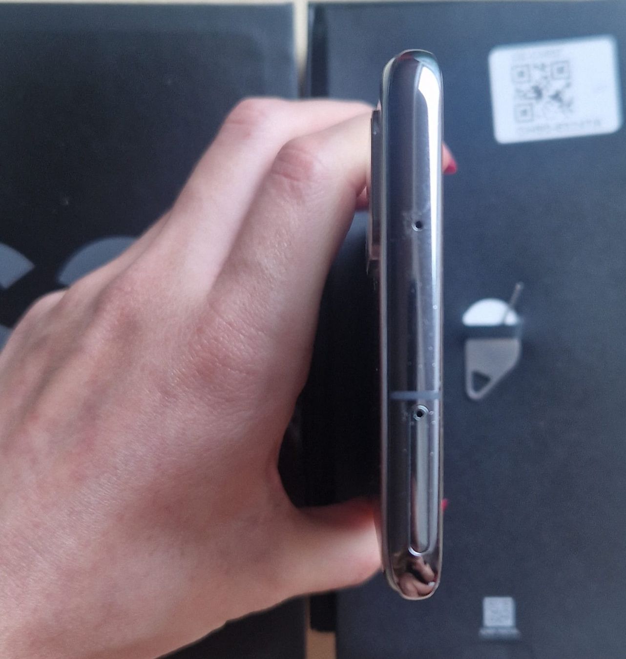 Samsung Telefoni cellulari / Smartphones: Samsung Galaxy S20+ – Difettoso da Niederuzwil venduto da kekse 5