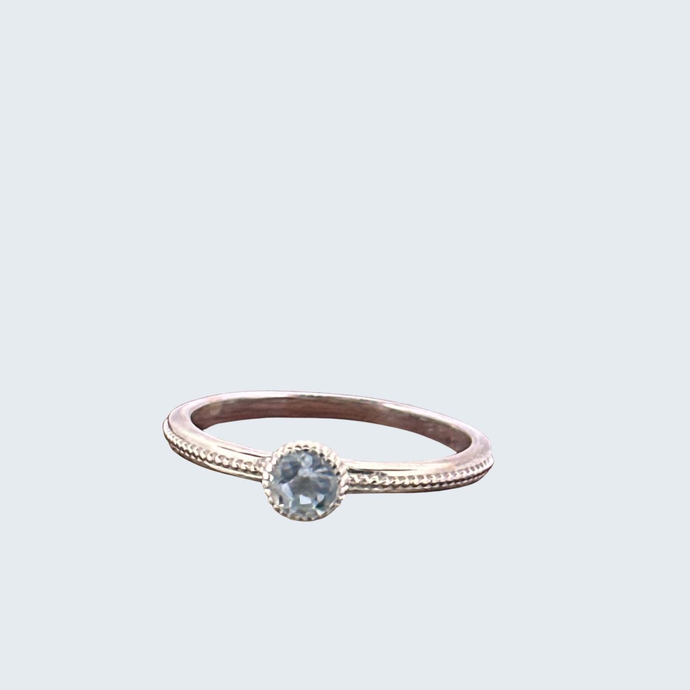 Olga Ribler Anelli: Silberring mit hellblauem Topas Stein, Gr. 54 – Nuovo (secondo la descrizione) da Luzern venduto da MonikaS03 3
