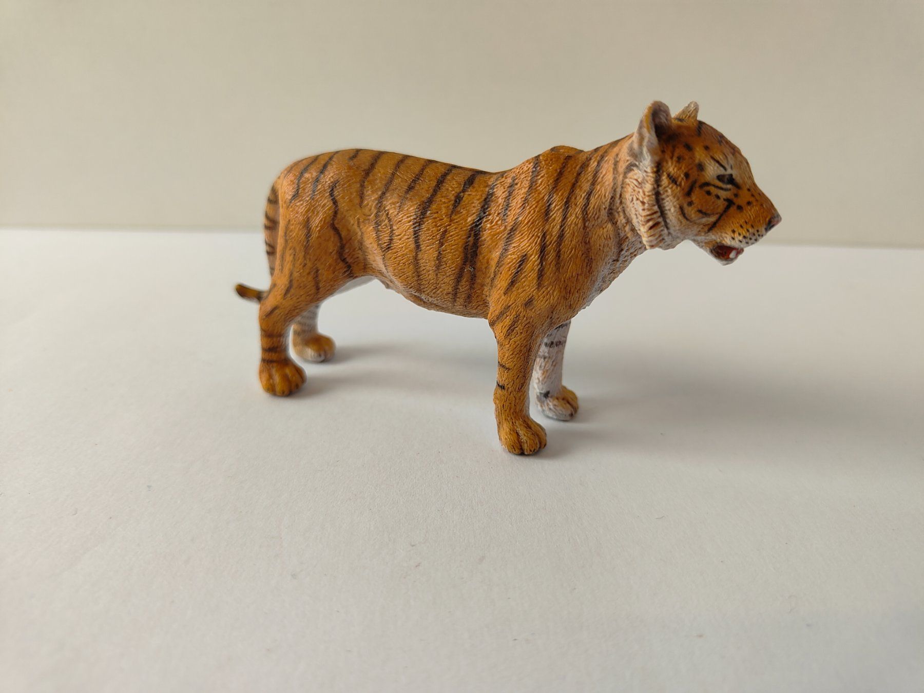 Schleich Statuette: Schleich Tiger Wild Life Raubtier – Usato da Thalwil venduto da FigurenFreunde