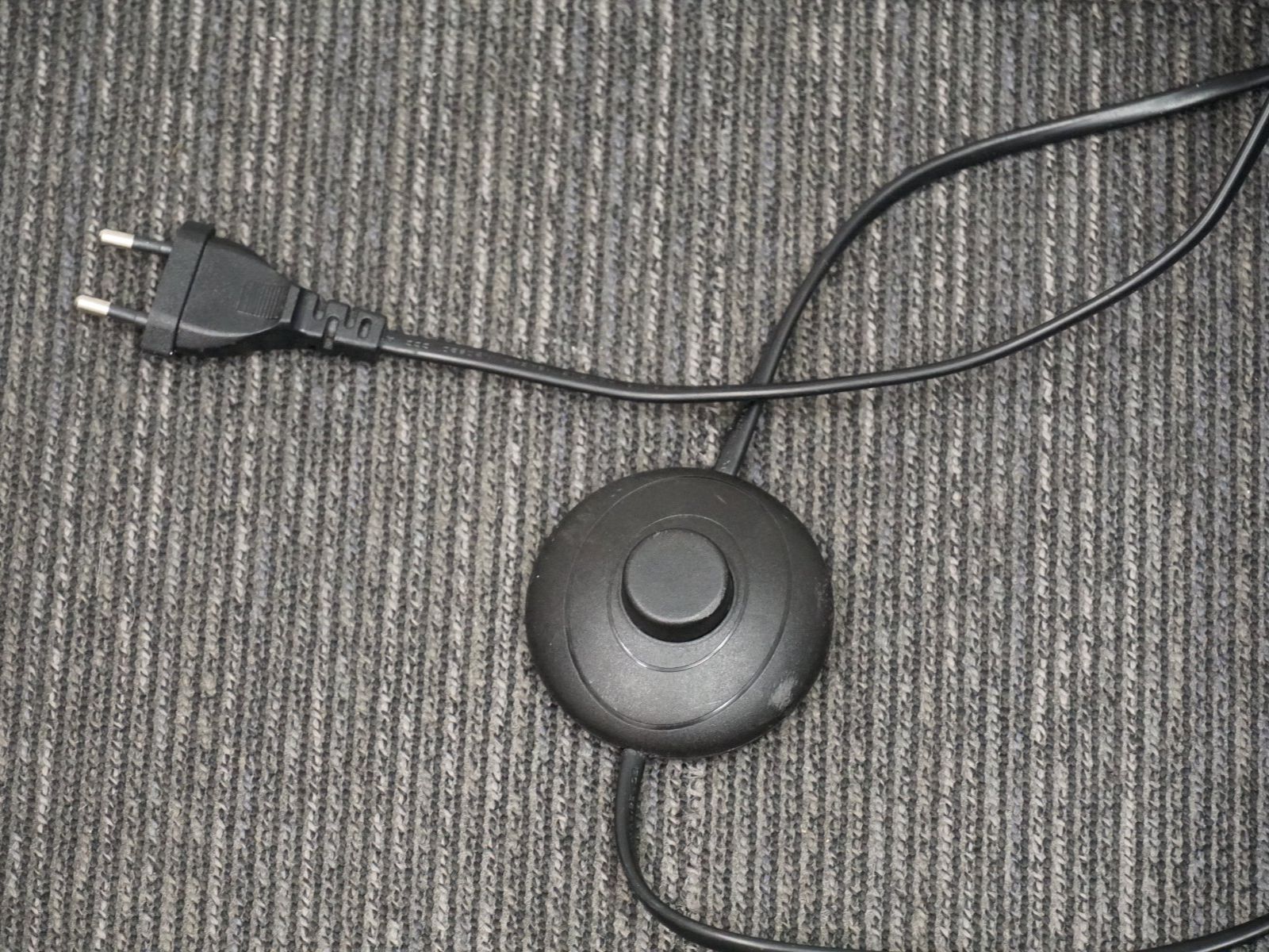 Lampade: Näve Modo (Stehlampe) – Usato da Rüti ZH venduto da Restwert_Rueti_ZH 3