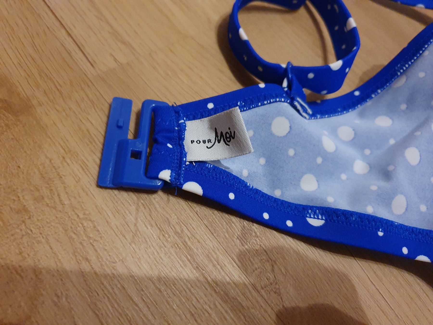 Costumi da bagno & Bikini: Pour Moi Bikini Oberteil 75 H,  NEU – Nuovo (secondo la descrizione) da Heinrichswil venduto da sabi2809 4