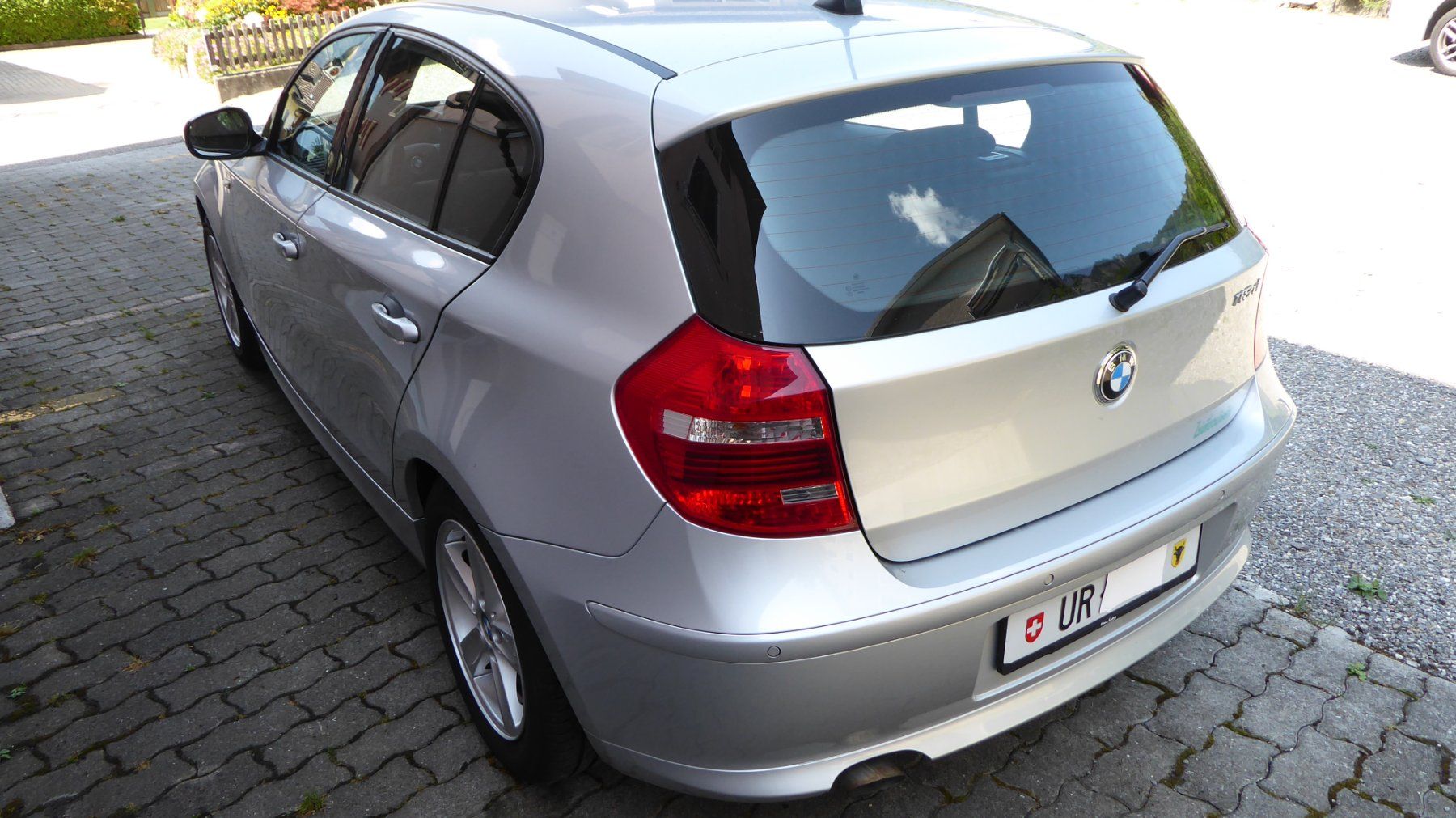 BMW Autos: BMW 118d – D'occasion à Sisikon par zander012 1