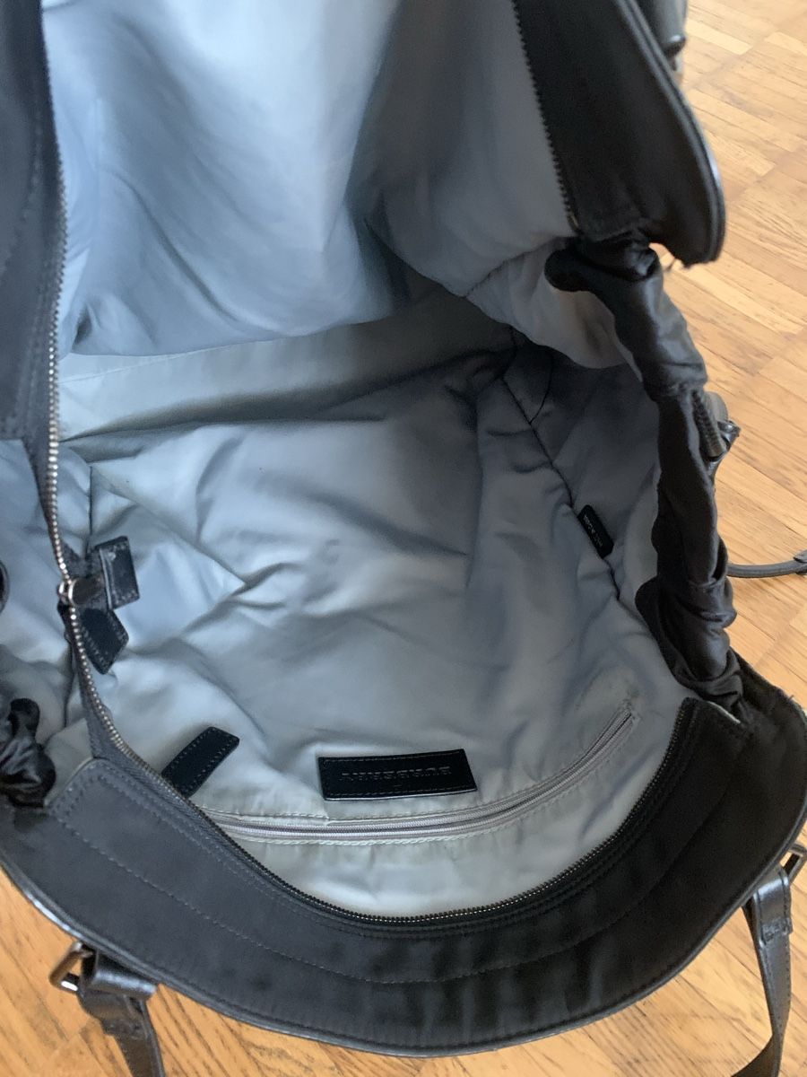 Sacs femmes: Tasche burberry schwarze – D'occasion à Zürich par Nikuska32 4