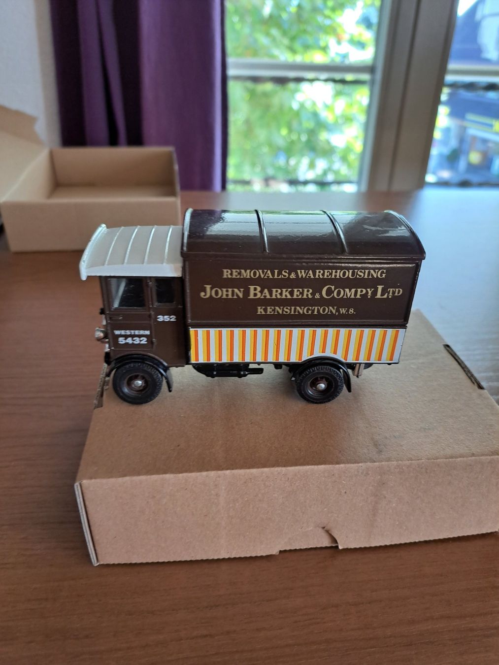 Corgi Toys Modellini d'auto: Corgi Modellauto John Barker & Co Ltd LKW – Usato da Rafz venduto da MuriFinn 2