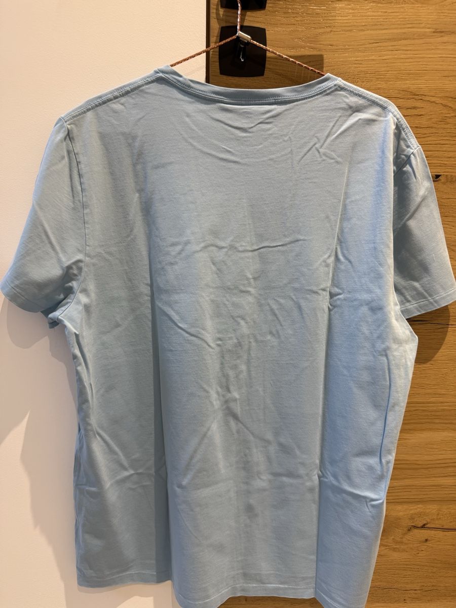 Burberry T-Shirts: Burberry T-shirt bleu clair, taille XL - comme neuf! – Neu (gemäss Beschreibung) aus Studen BE von kim_d27q 1