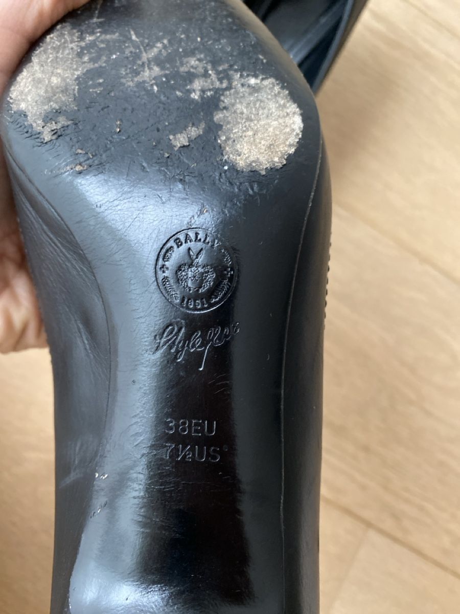 Bally Scarpe da donna: Elegant Bally Leather Pumps, Size 38EU – Usato da Vesenaz venduto da nat_mq8l 3