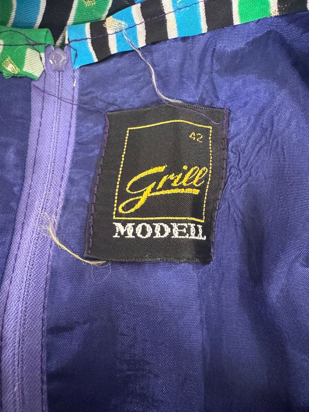 Vestiti: Grill Modell Kleid in Grösse 42 mit verspieltem Muster – Usato da Zürich venduto da van_5xbk 4