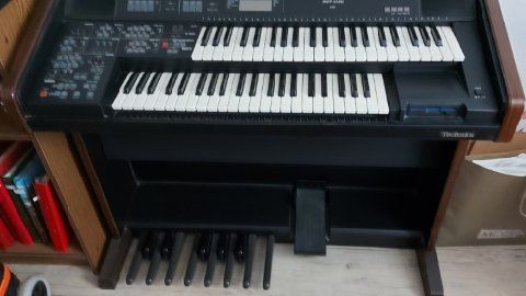 Strumenti musicali: Technics - Orgel SX-EX 25 mit Orgelbank – Usato da Einsiedeln venduto da patty01 1