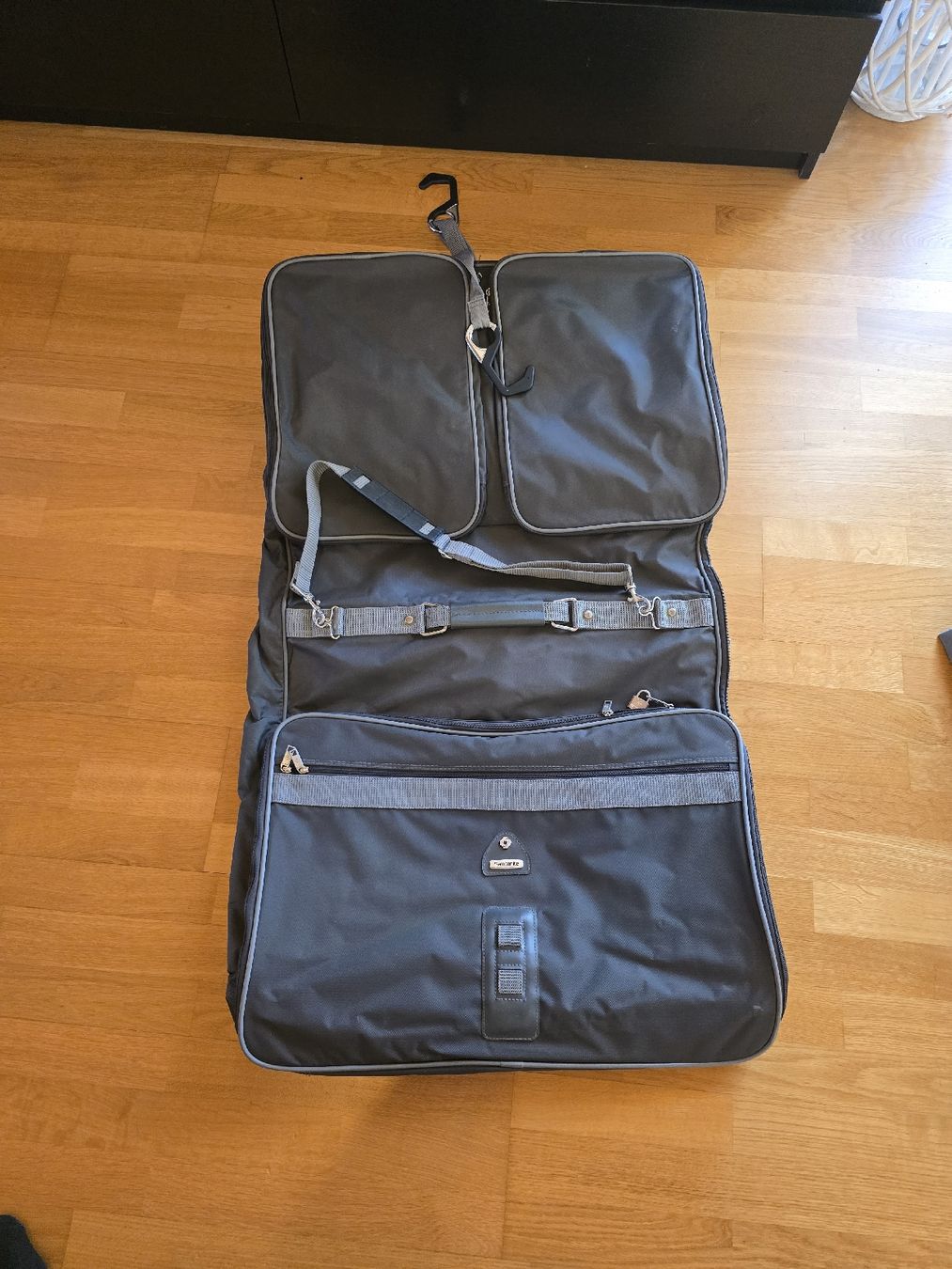 Taschen: Samsonite Kleidersack – Gebraucht aus Regensdorf von Donaldduck0907 2