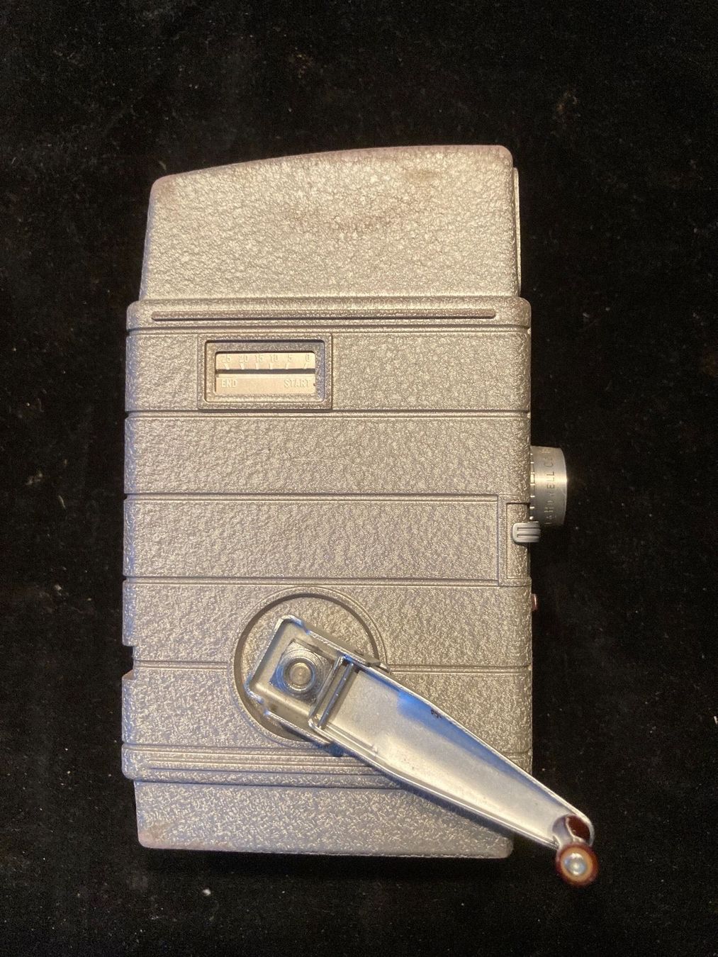 Kamera: Bell & Howell. - Two Twenty – Gebraucht aus Zürich von Chaeffeler 3