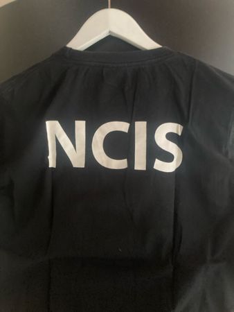 T-shirt NCIS noir, taille M - idéal pour l'automne 🍁 48