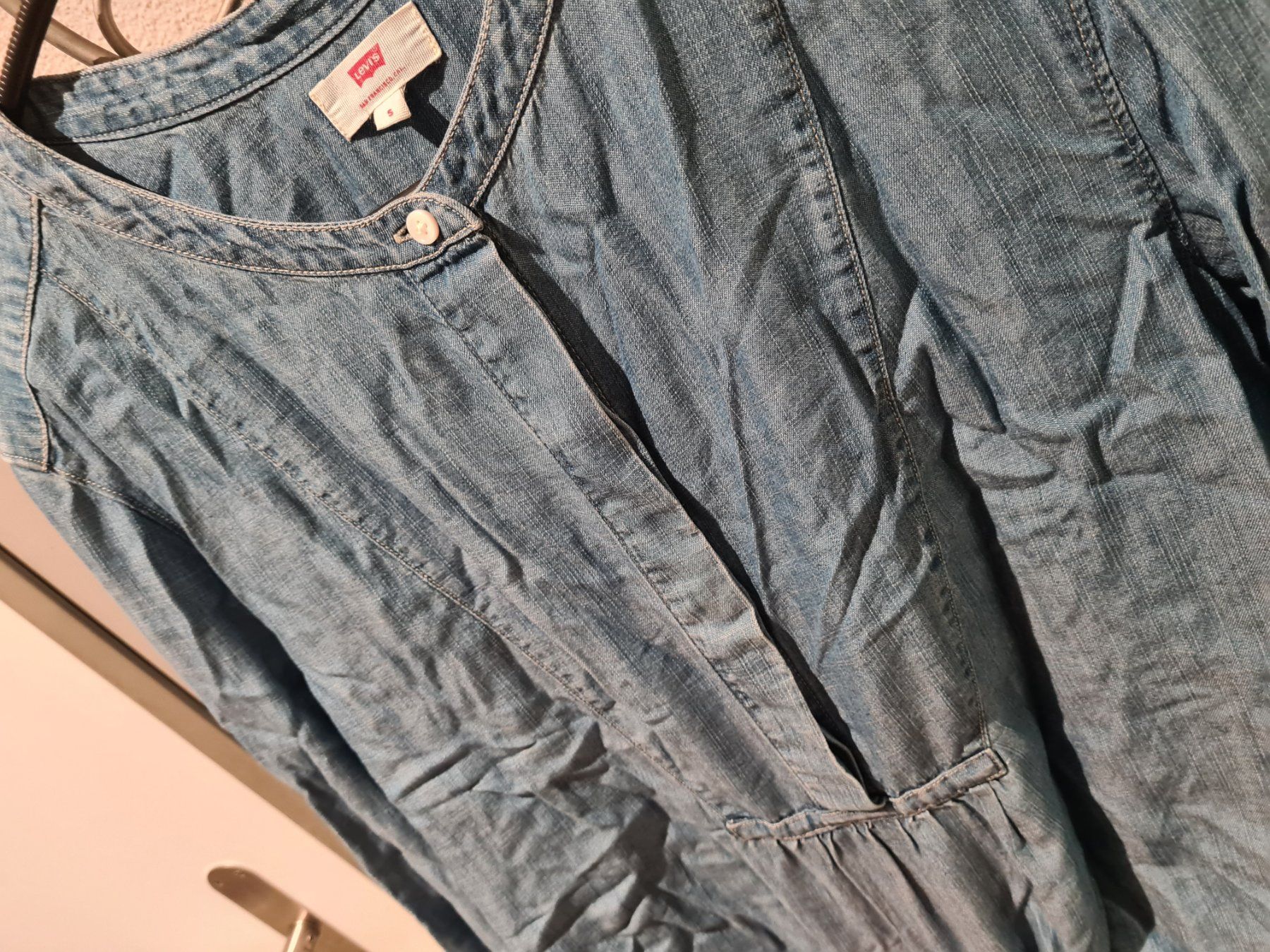Levi's Blusen: LEVIS Jeans Kurz- Bluse/ Tunika, S – Gebraucht aus Amriswil von used2use