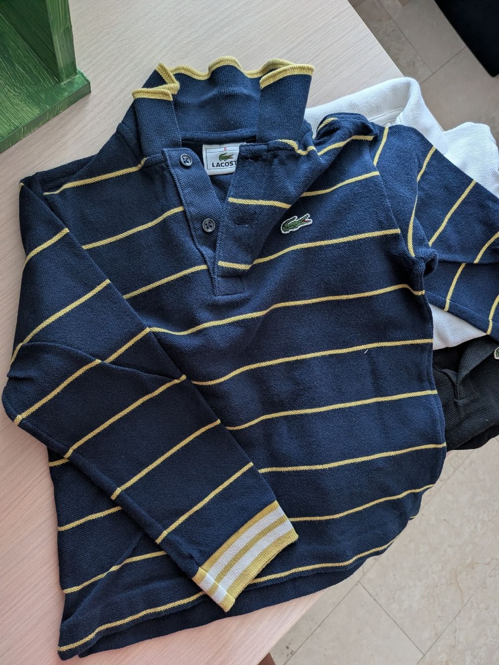 Lacoste Lotti & Set di vestiti: 3 Lacoste Polo Shirts Set langarm – Usato da Hinteregg venduto da Pribezh 1