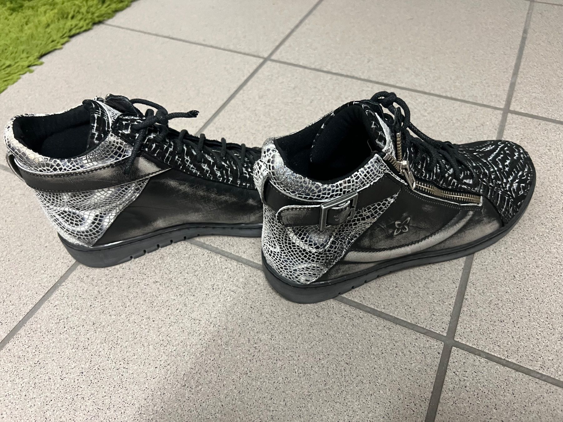 Damenschuhe: Damen Sneakers schwarz Grösse 38 – Gebraucht aus Uetendorf von steimar 3