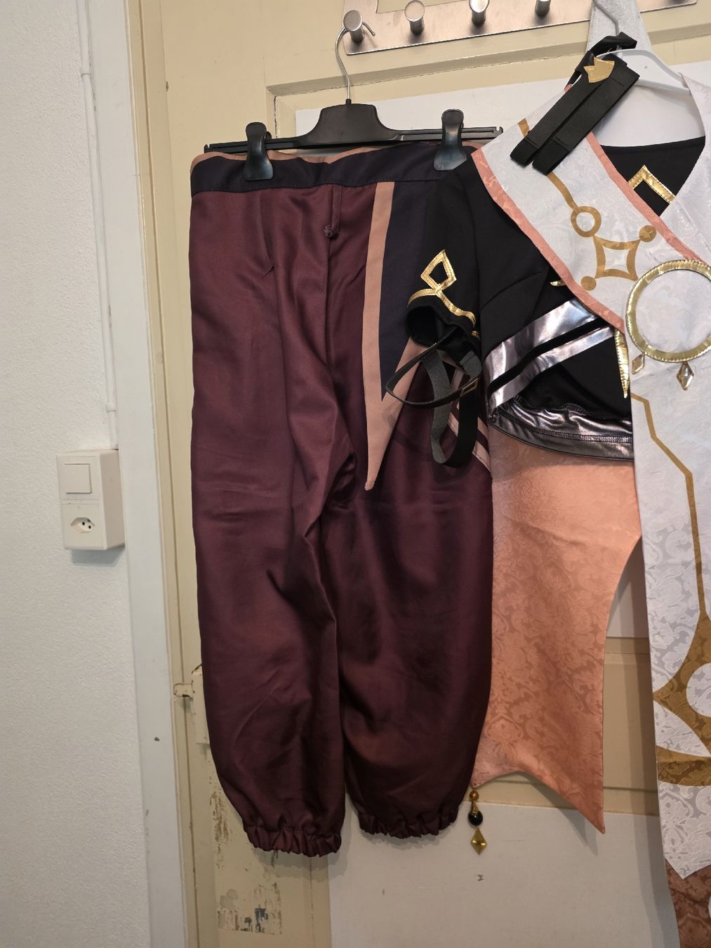 Costumi: Aether cosplay  – Usato da Soyhières venduto da Spectre_Cosplays 1