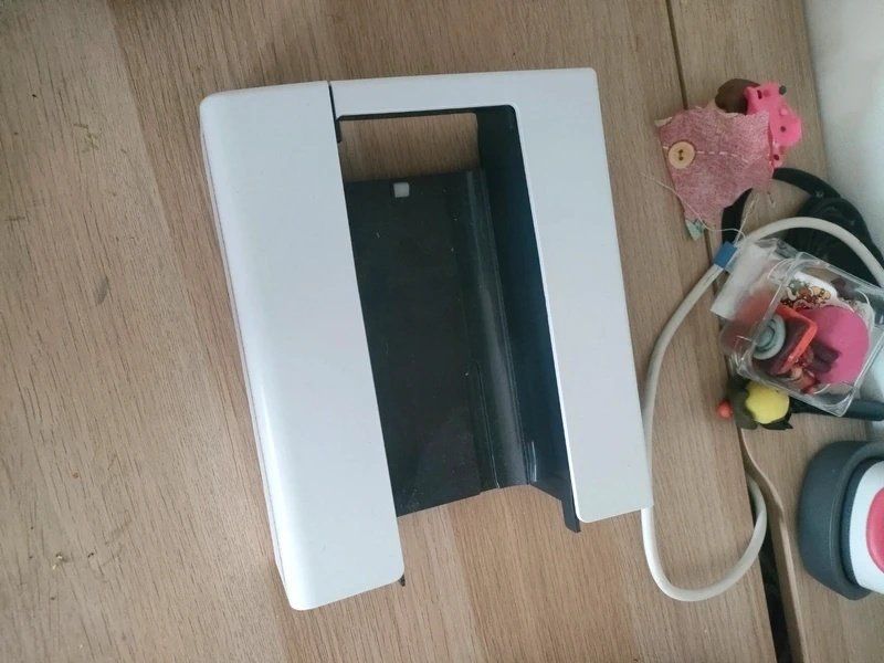 Bernina Macchine da cucire: Machine à coudre Bernette B79 en excellent état – Usato da Witterswil venduto da g__g 5