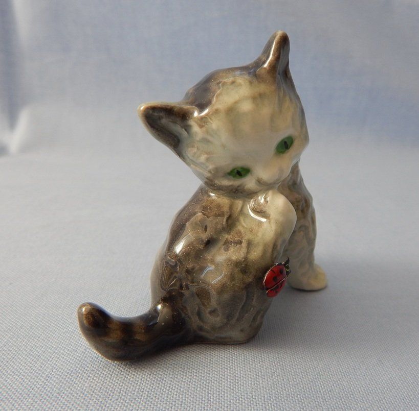 Statuette: Kleine Goebel Katze mit Marienkäfer, 6 cm – Nuovo (secondo la descrizione) da Gränichen venduto da Tonio 2