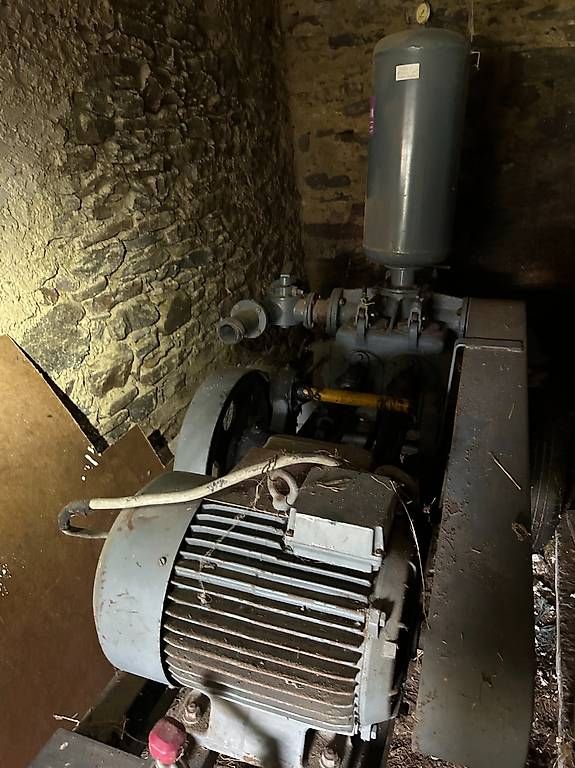 Pumpen & Teile: Kolbenpumpe Güllepumpe – Gebraucht aus Sattel von ZetorCabrio 1