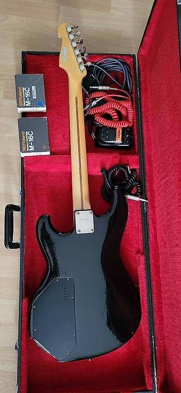 Strumenti musicali: Roland GR700 mit Gitarre – Usato da Bellach venduto da Kebjeer 4